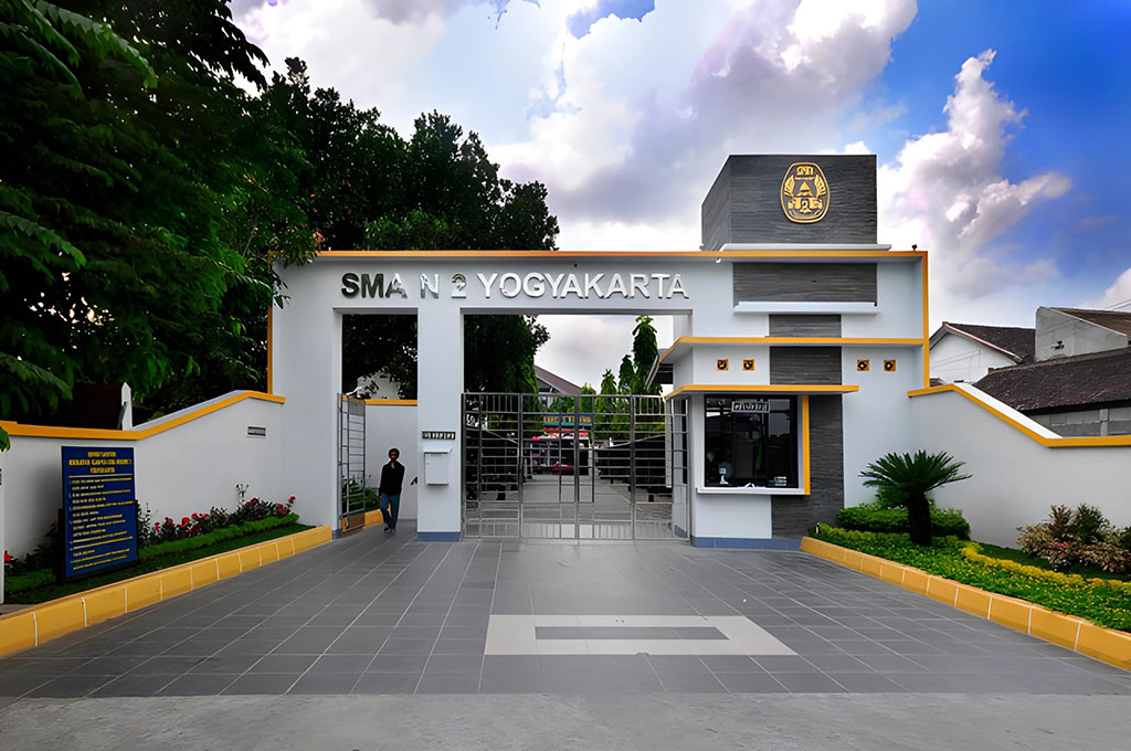 SMAN 2 Yogyakarta Gerbang SMAN 2 Yogyakarta