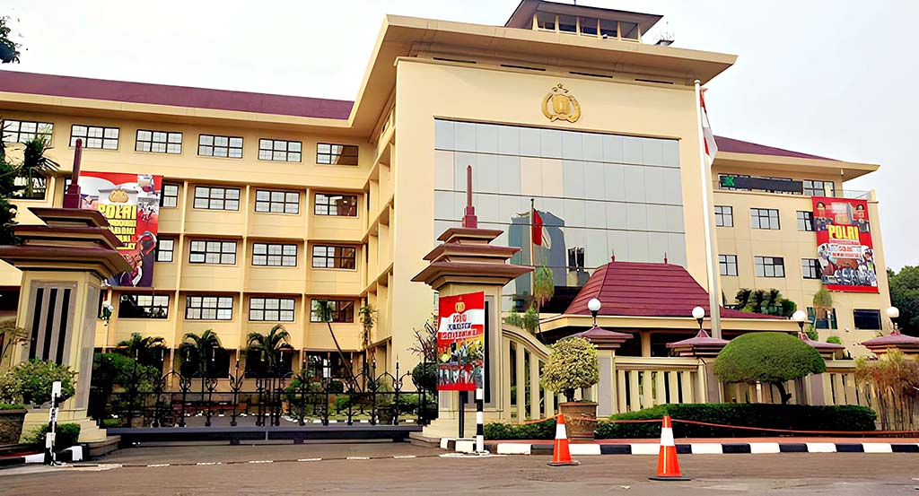 polri Gedung POLRI