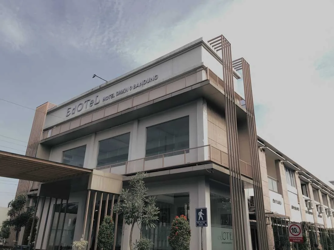 Smkn 9 bandung foto 6