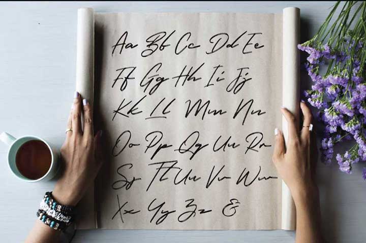 Hunter River Free Signature Script Font Hunter River Free Signature Script Font 1