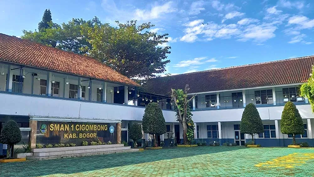 Sman 1 cigombong foto 1m