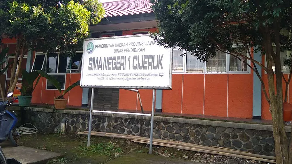 Sman 1 cijeruk kab bogor foto 0m