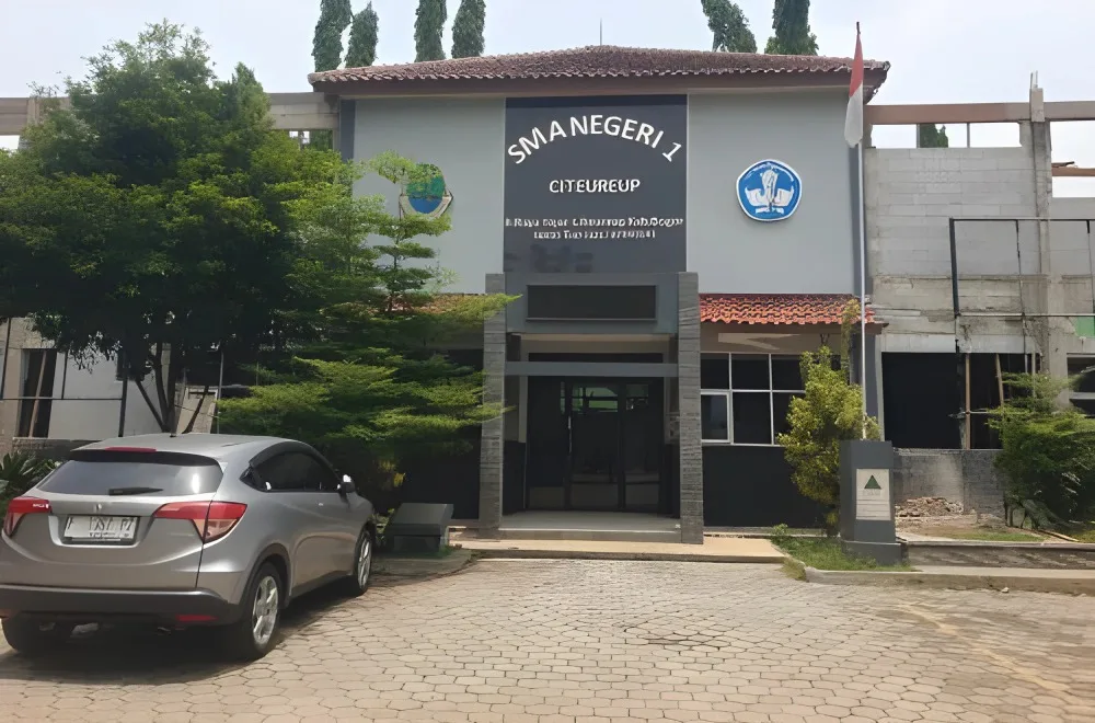 Sman 1 citeureup kab bogor foto 1