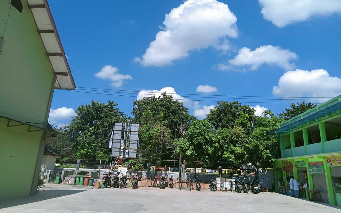  suasana asri dan nyaman di sman 1 karawang