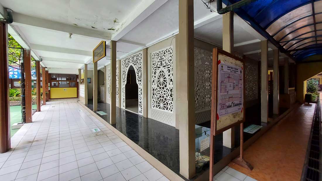 Masjid luqmanul hakim smpn 11 bandung