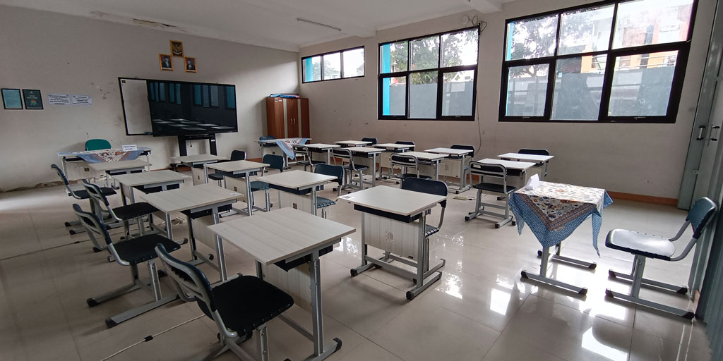 Ruangan kelas di SMPN 61 Bandung