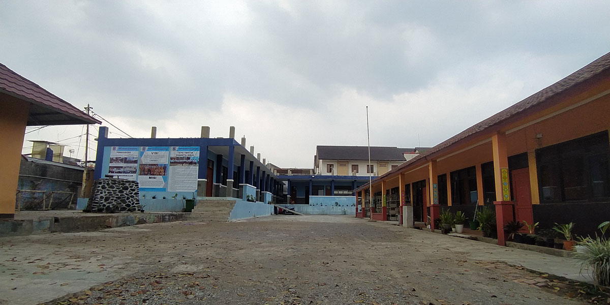 Suasana di SMPN 64 Bandung